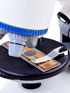 Микроскоп детский для наблюдения с кейсом в виде столика Орбита OT-INL83